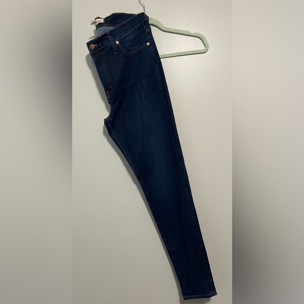 Madewell/Classic Dark Blue Jeans/9” Mid-Rise Skinny/Size 31 T